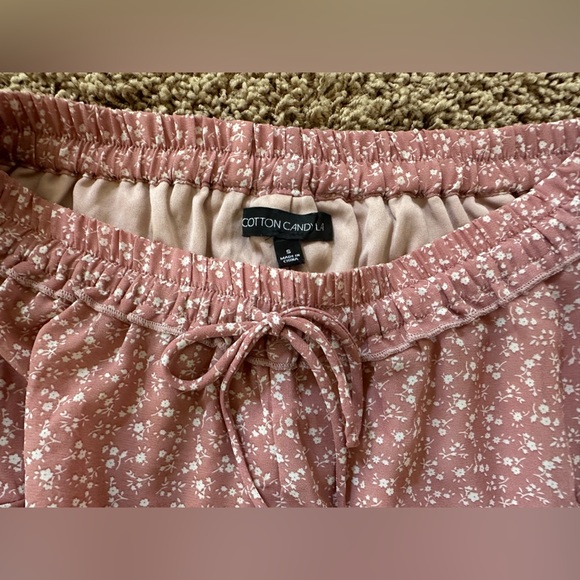 Pink Floral Shorts Size Small - Picture 2 of 3